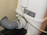 podkluchenie-sololifta-kanalizaciya